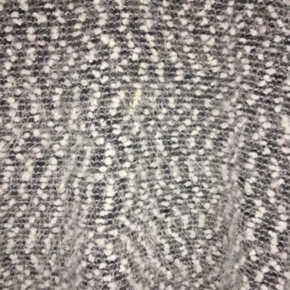 Two By Vince Camuto Popcorn Sweater - Picture 2 of 4
